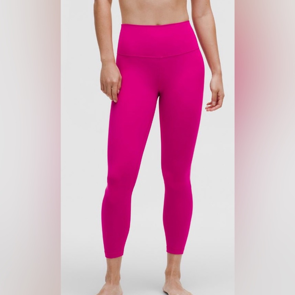 Women’s pink high rise leggings. Like new, soft and side pockets.